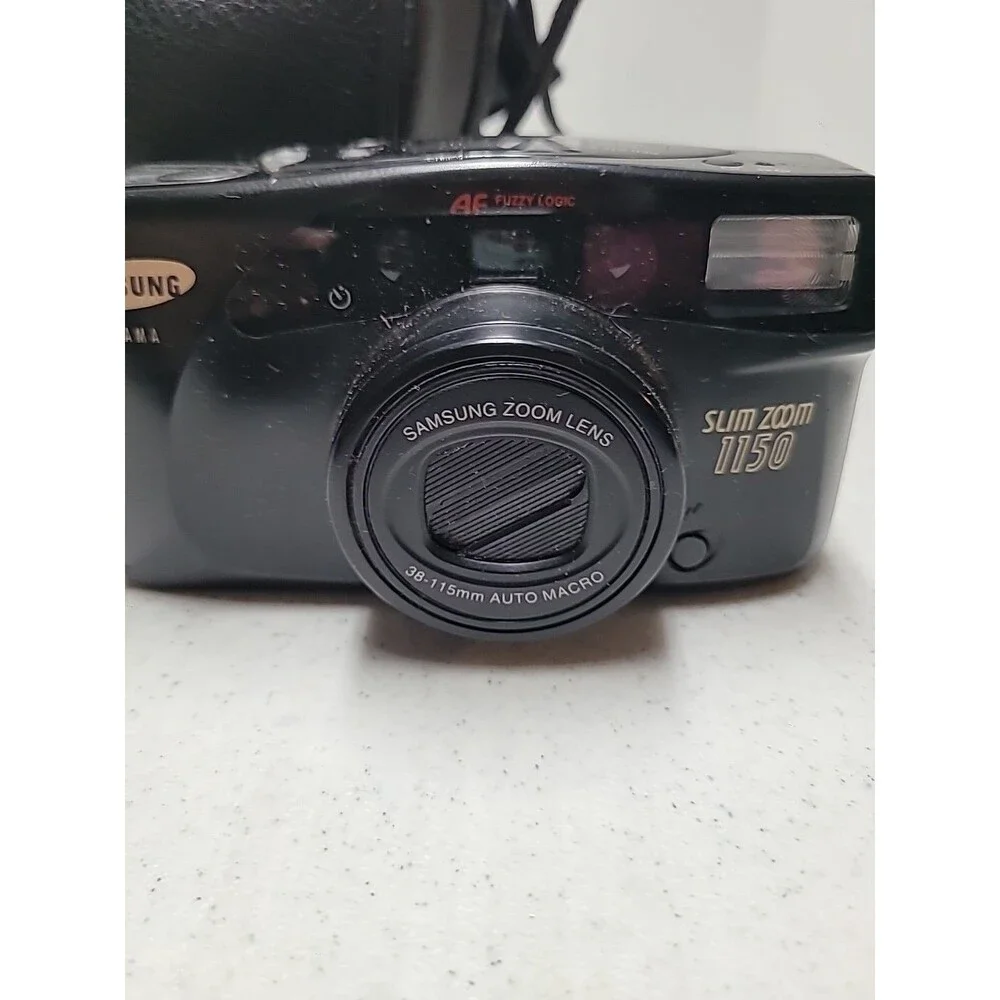 Samsung Panorama Slim Zoom 1150 35 mm Point & Shoot Camera W/ Bag Untested